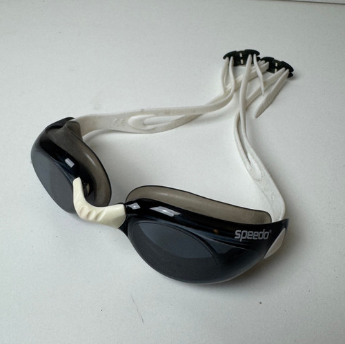 Speedo schwimmbrille neuwertig - schwimmbrille,